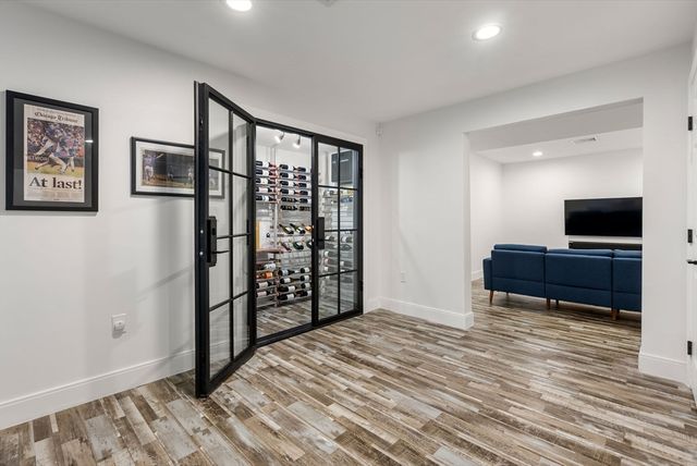 148 Lexington St, Newton, MA 02466