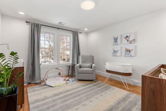 148 Lexington St, Newton, MA 02466