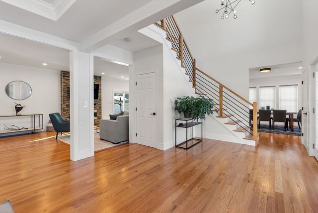 148 Lexington St, Newton, MA 02466