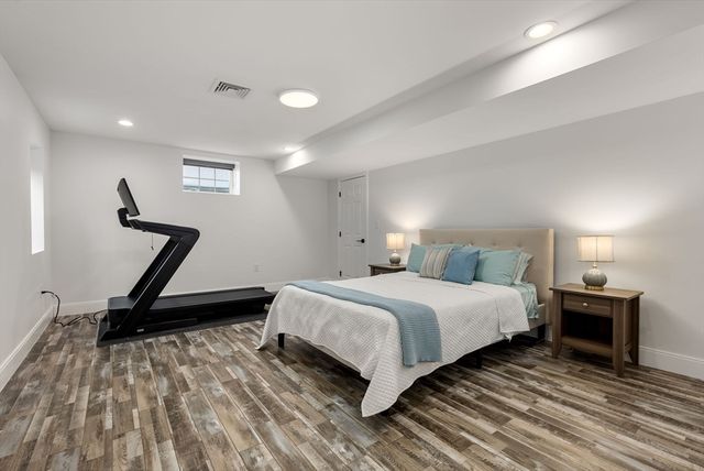 148 Lexington St, Newton, MA 02466