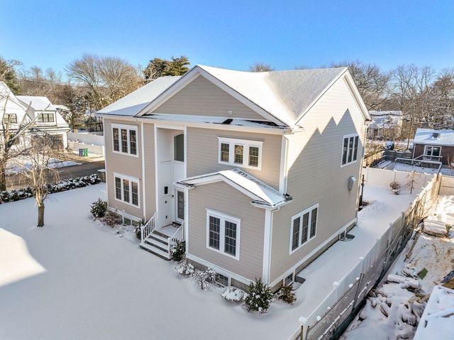 148 Lexington St, Newton, MA 02466