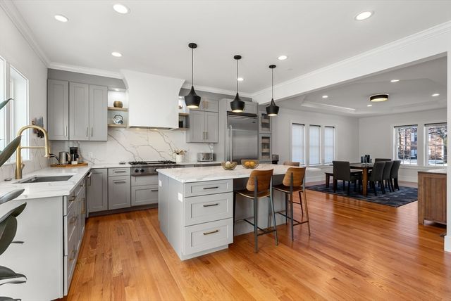 148 Lexington St, Newton, MA 02466