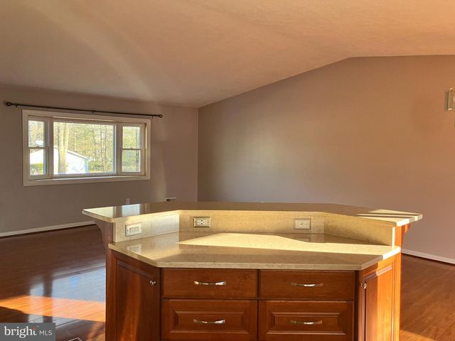 209 OAK AVE, Severna Park, MD 21146