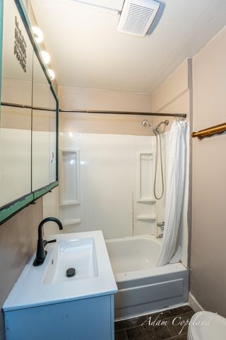 326 43rd Street SE, Kentwood, MI 49548