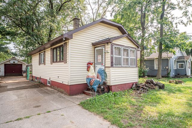 326 43rd Street SE, Kentwood, MI 49548