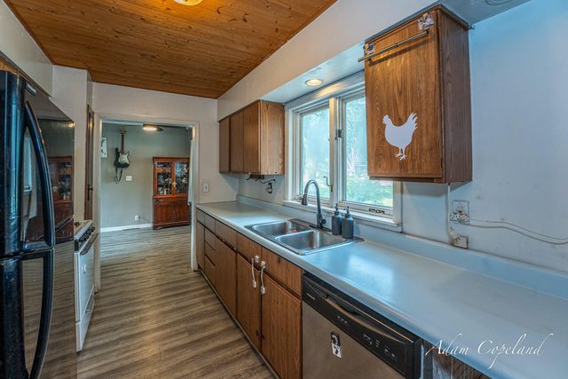 326 43rd Street SE, Kentwood, MI 49548