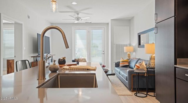 6025 W Thomas Road 1, Phoenix, AZ 85033