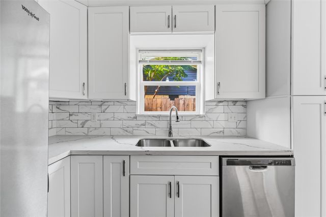 3923 Hickok Lane, Houston, TX 77047