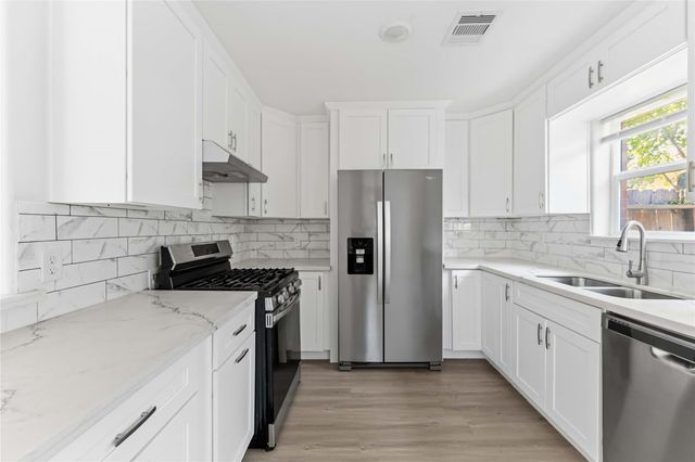 3923 Hickok Lane, Houston, TX 77047