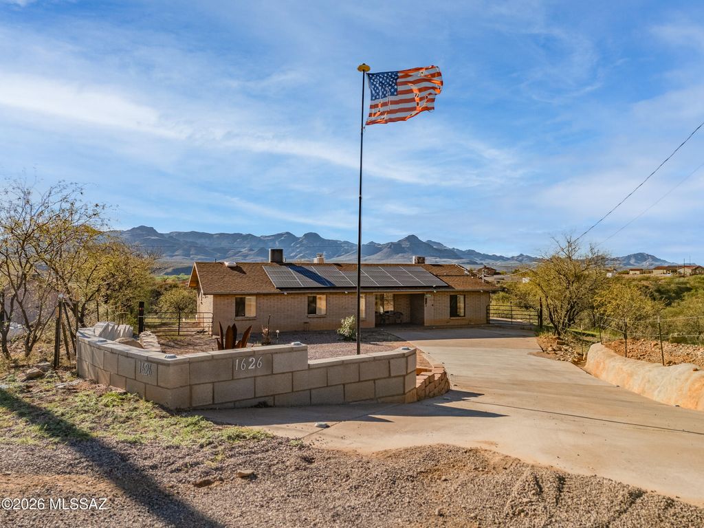 1626 Canta Court, Rio Rico, AZ 85648