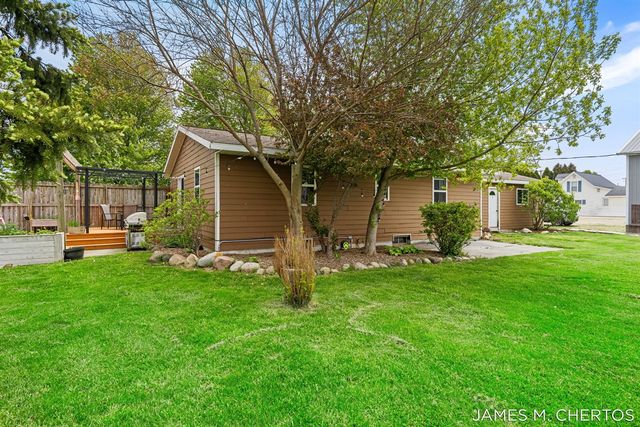 4776 18th Street, Byron Center, MI 49315
