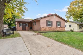 3112 E 41st Street, Des Moines, IA 50317