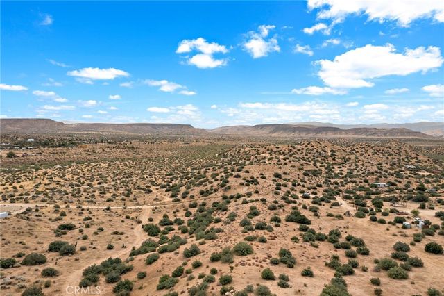 2816 Orange Trail, Pioneertown, CA 92268