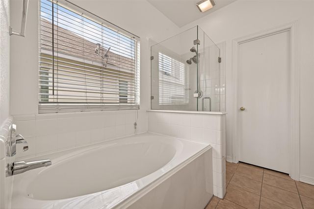 3415 S Daniel Oak Circle, Spring, TX 77389