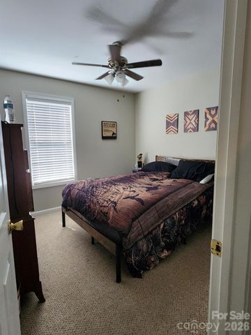 1020 Rosewood Drive, Dallas, NC 28034