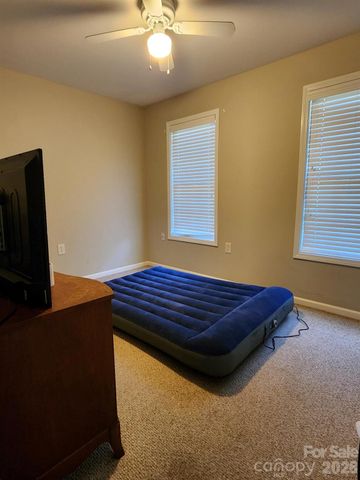 1020 Rosewood Drive, Dallas, NC 28034