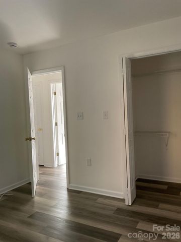 1020 Rosewood Drive, Dallas, NC 28034