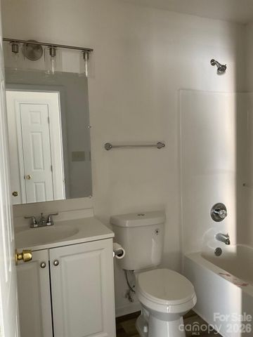 1020 Rosewood Drive, Dallas, NC 28034