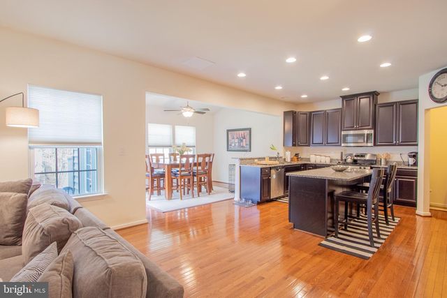 614 N GENERAL KNYPHAUSEN CT, Newark, DE 19702