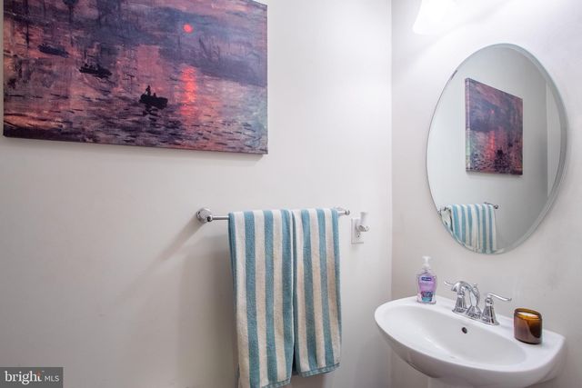 614 N GENERAL KNYPHAUSEN CT, Newark, DE 19702