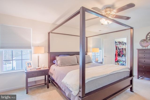 614 N GENERAL KNYPHAUSEN CT, Newark, DE 19702