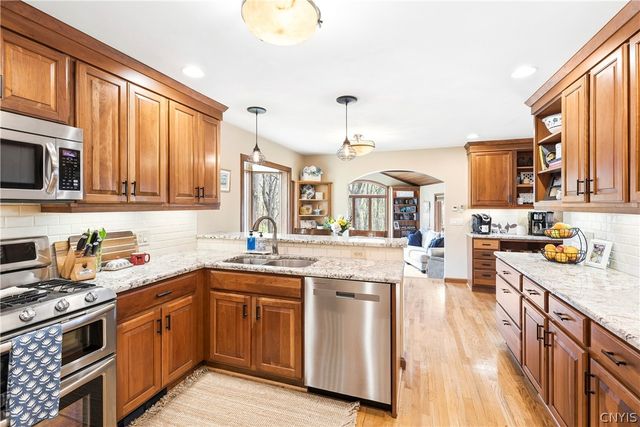 6 Woodmere, Skaneateles, NY 13152