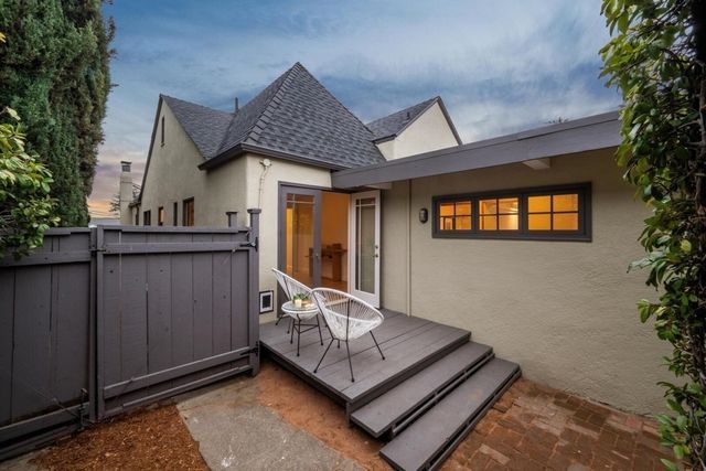 4107 4107 Lyman Rd, Oakland, CA 94602