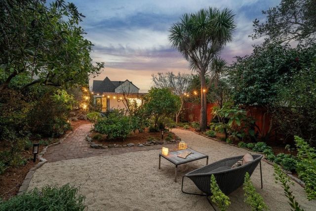 4107 4107 Lyman Rd, Oakland, CA 94602