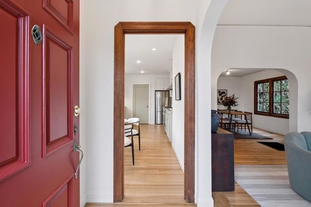 4107 4107 Lyman Rd, Oakland, CA 94602