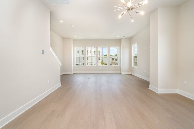 720 41st Ave, N, Nashville, TN 37209