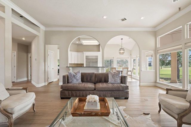 117 Longhorn DR, Horseshoe Bay, TX 78657