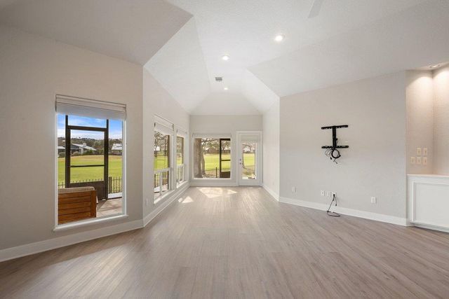 117 Longhorn DR, Horseshoe Bay, TX 78657