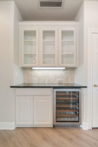 117 Longhorn DR, Horseshoe Bay, TX 78657