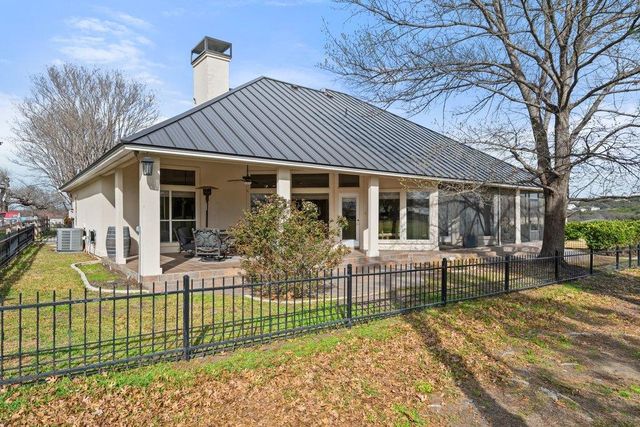 117 Longhorn DR, Horseshoe Bay, TX 78657