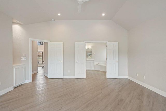 117 Longhorn DR, Horseshoe Bay, TX 78657