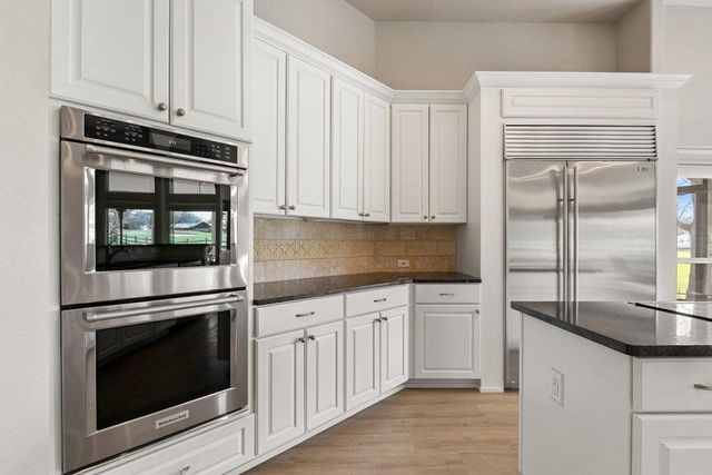 117 Longhorn DR, Horseshoe Bay, TX 78657