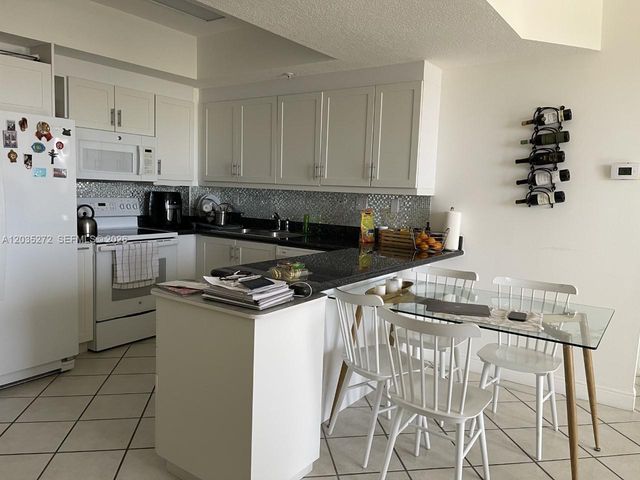 3500 Coral Way 1413, Miami, FL 33145