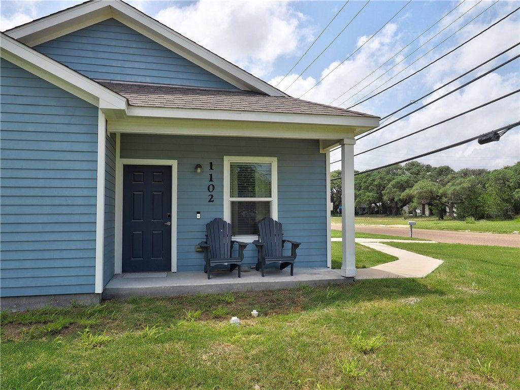 1102 S Mccampbell St, Aransas Pass, TX 78336 — photo 3