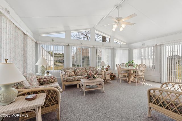 10 Stroud Court, Toms River, NJ 08757