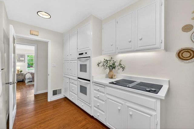 1271 Lennon Way, San Jose, CA 95125