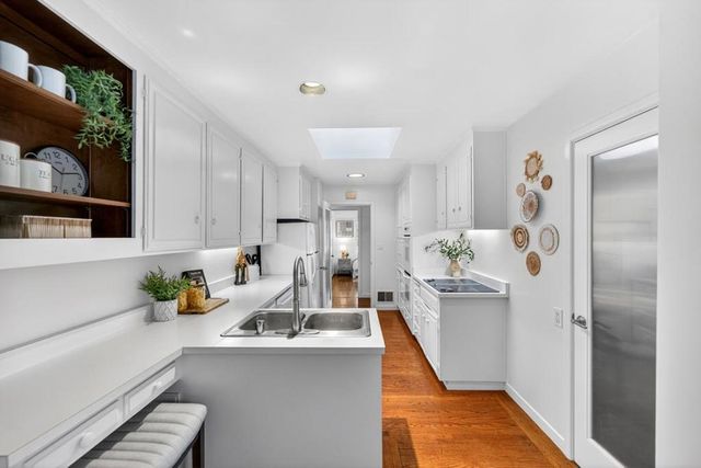 1271 Lennon Way, San Jose, CA 95125