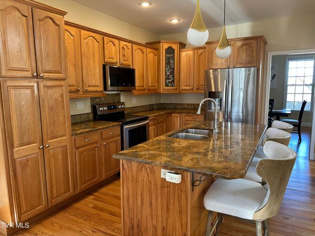 186 Butchertown Road, Fall Branch, TN 37656