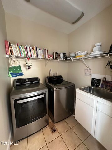 186 Butchertown Road, Fall Branch, TN 37656