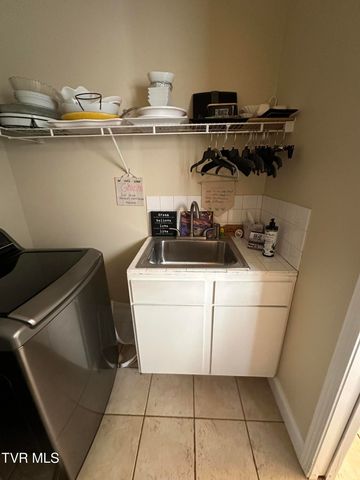 186 Butchertown Road, Fall Branch, TN 37656