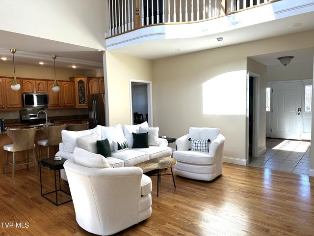 186 Butchertown Road, Fall Branch, TN 37656