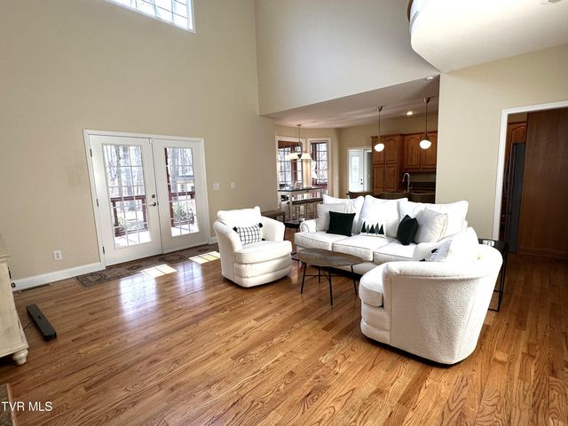 186 Butchertown Road, Fall Branch, TN 37656