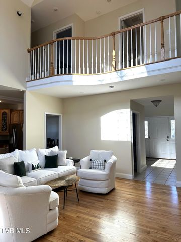 186 Butchertown Road, Fall Branch, TN 37656