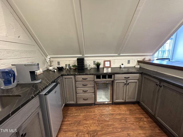 186 Butchertown Road, Fall Branch, TN 37656