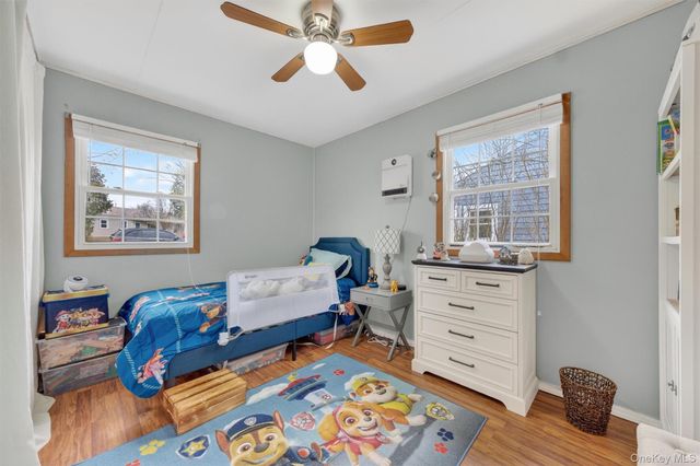 8 Van Wyck Drive, Poughkeepsie, NY 12601