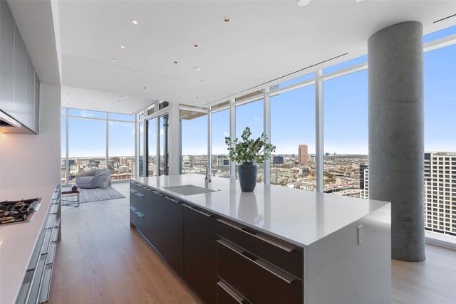 1747 Leonard Street 2401, Dallas, TX 75201